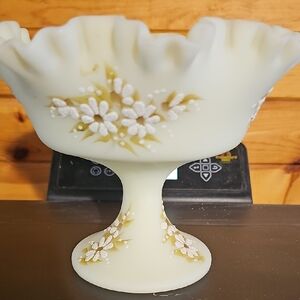 FENTON VINTAGE BOWL